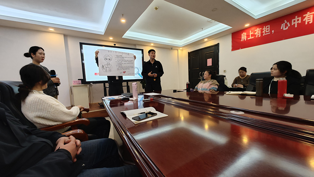 1739884098348342.jpg 04.jpg